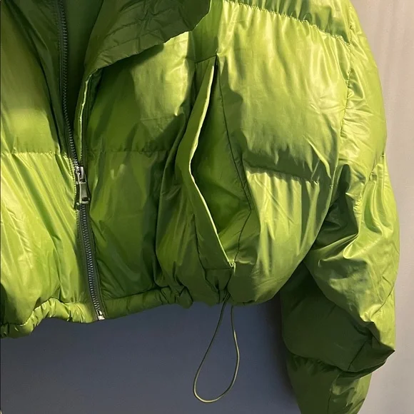 🌺50% OFF ALL BUNDLES🌺 URBAN OUTFITTERS Cropped Lime Neon Puffer Jacket - Picture 4 of 6